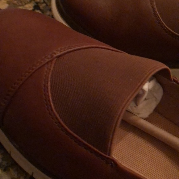 Vionic 7.5 Fresh Linden Mocha Slip On - Picture 8 of 11